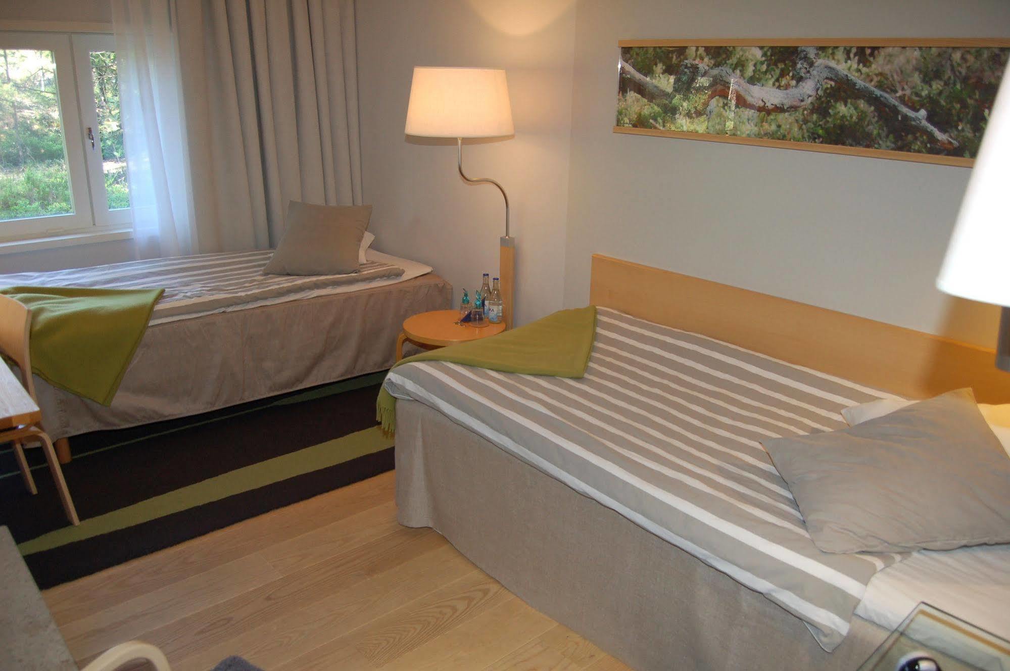 Djuroenaeset Hotell & Konferens Djurhamn Kültér fotó
