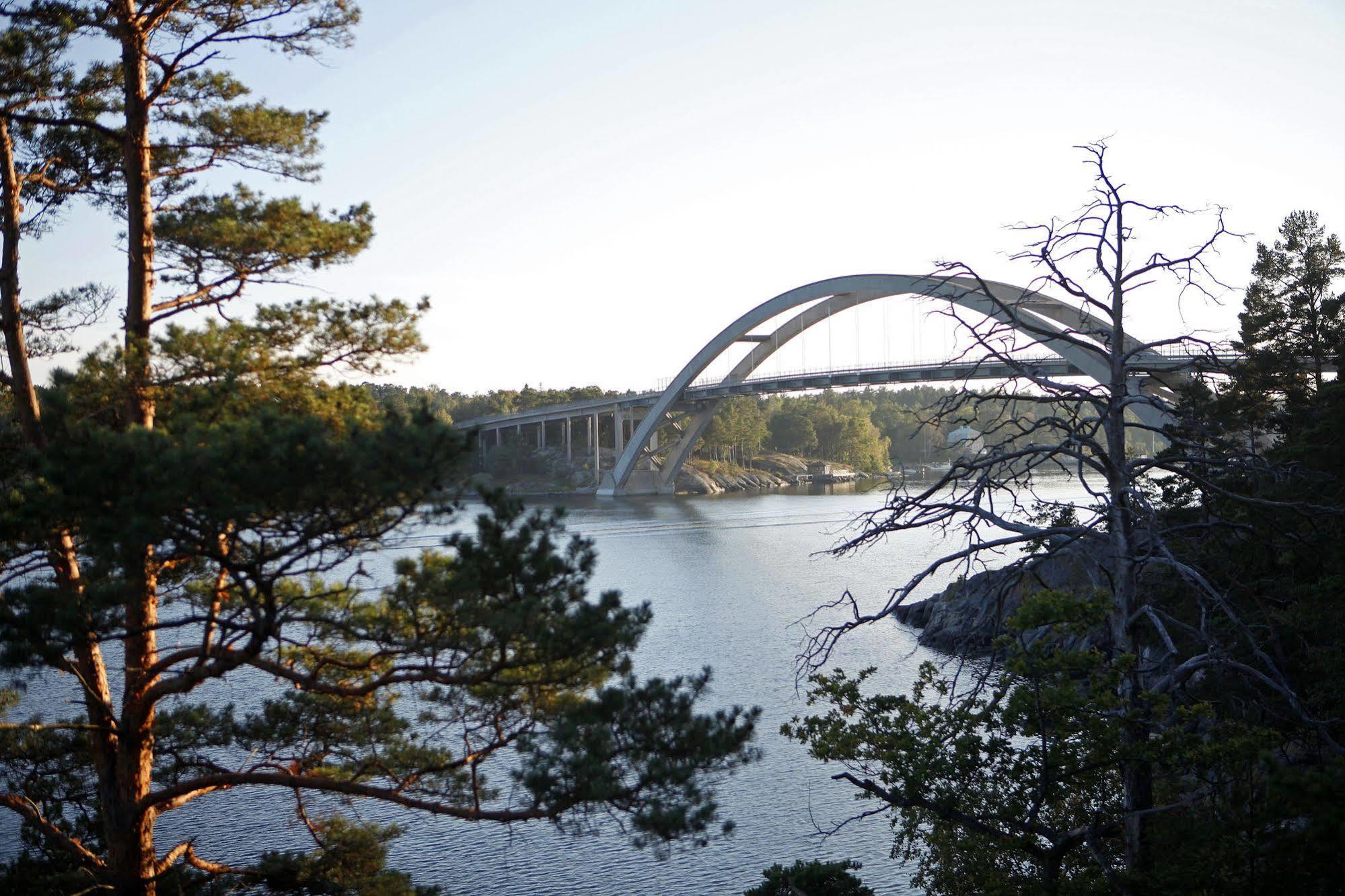 Djuroenaeset Hotell & Konferens Djurhamn Kültér fotó